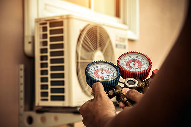 Professional Hvac technician working in Gore, OK